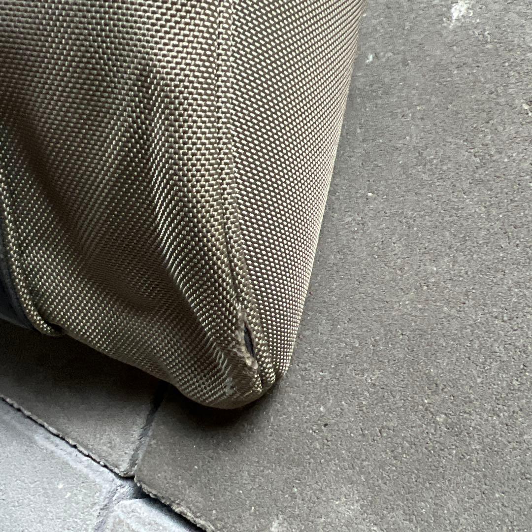 バッグ 2000s banana republic sling bag khaki