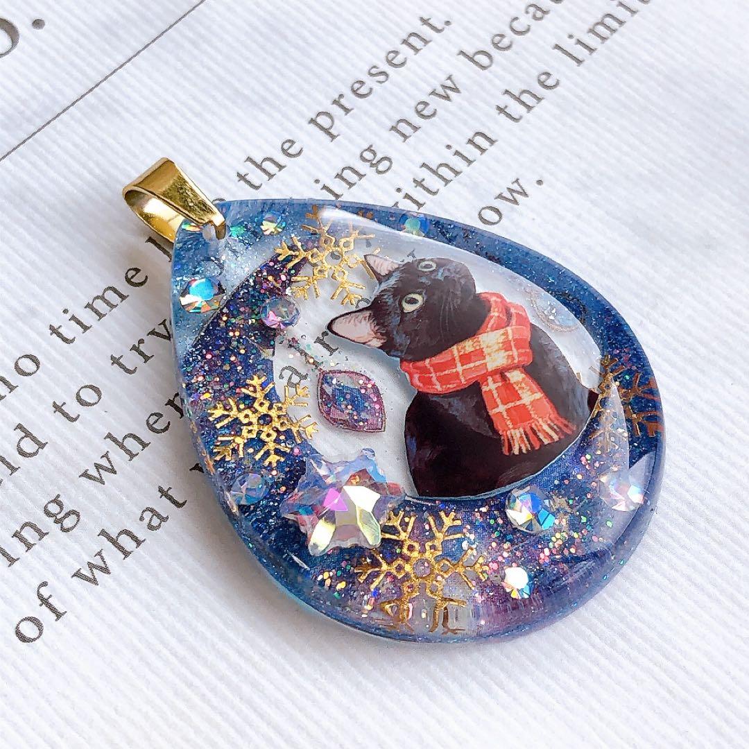 同梱値引100円❤️No.2403 レジン ペンダントトップ 猫 ネコ ねこ ♡
