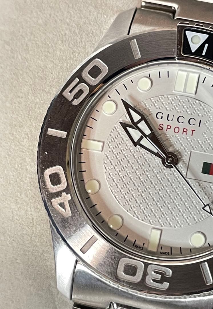 GUCCI メンズ　腕時計　モデル番号（126.2）