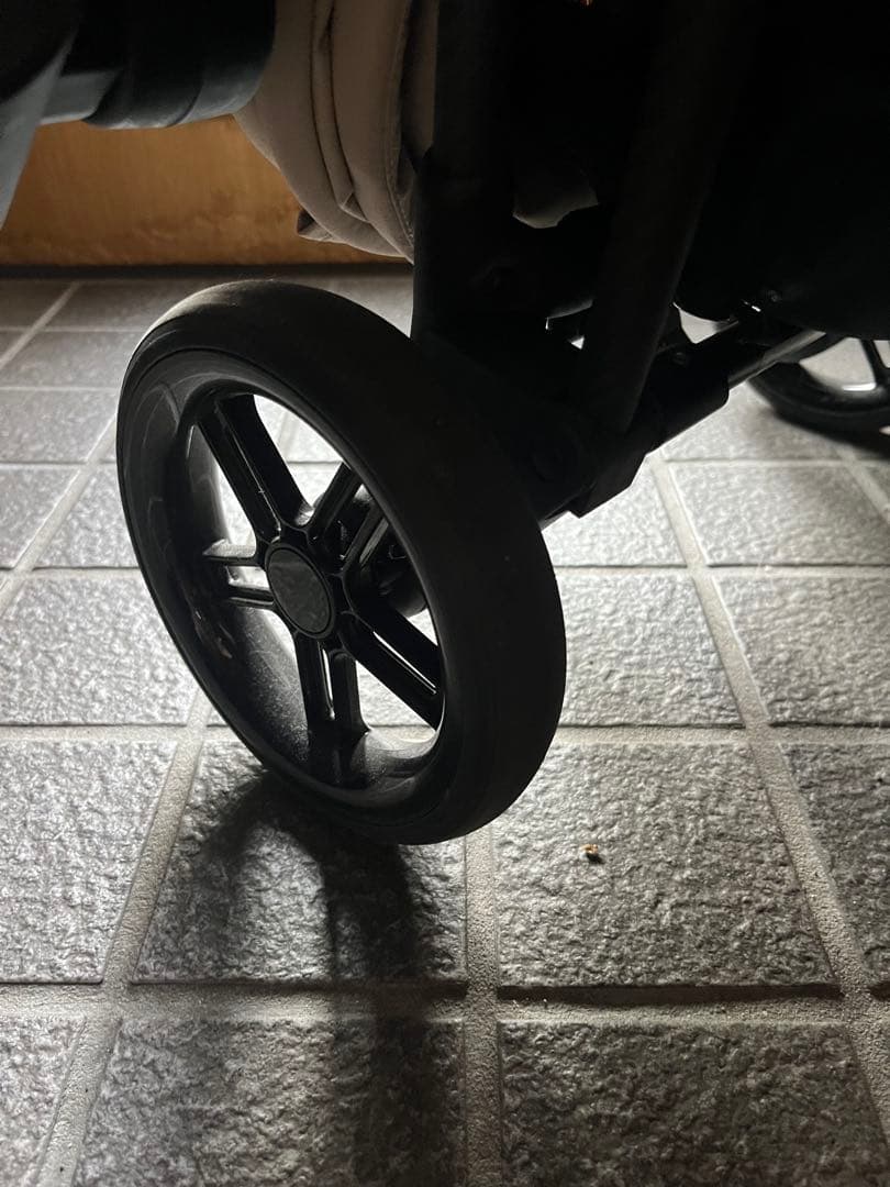 サイベックス　メリオカーボン2024年製　アーモンドベージュ　カップホルダー付