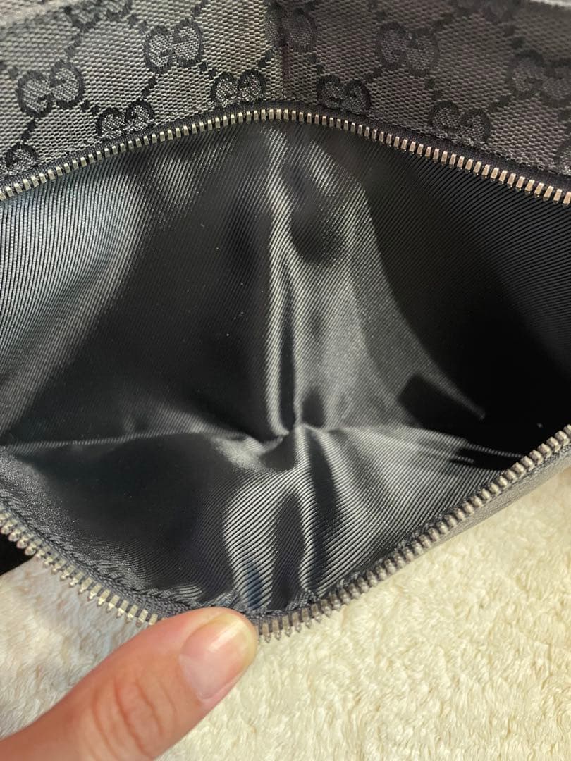 GUCCIグッチ⭐︎ボディバッグ⭐︎GGパターン⭐︎ブラック⭐︎
