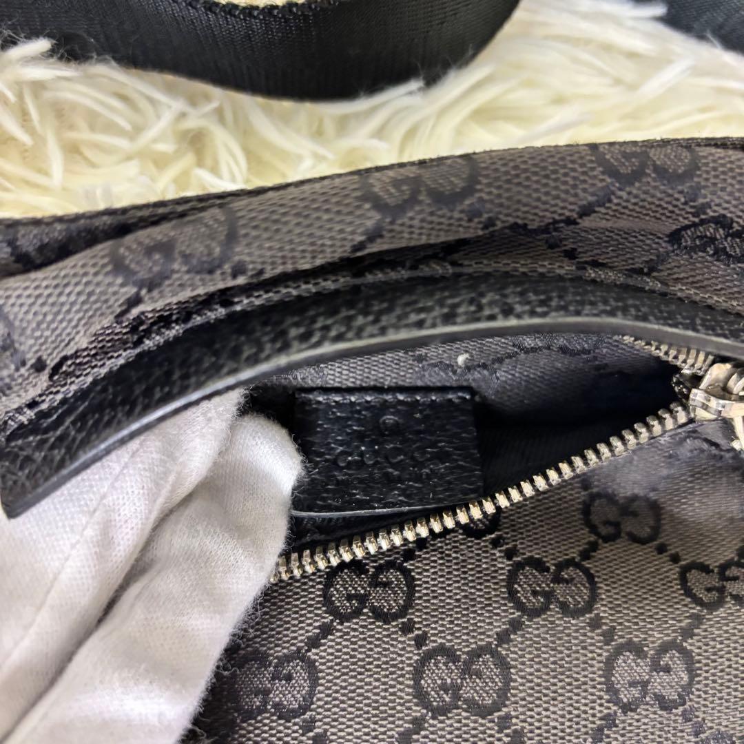 GUCCIグッチ⭐︎ボディバッグ⭐︎GGパターン⭐︎ブラック⭐︎