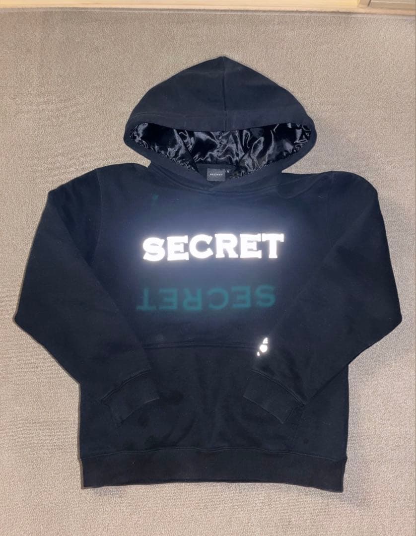 Secret パーカー