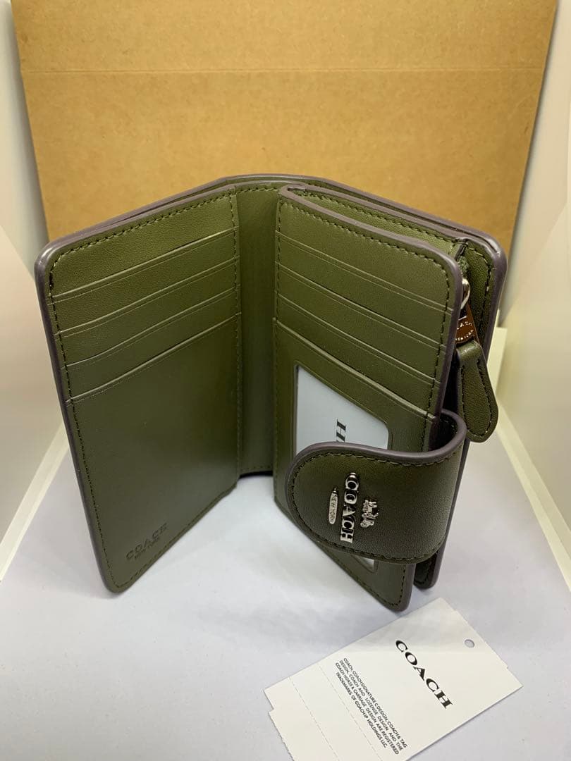 COACH　コーチ　C0082　二つ折り財布　ラグジュアリー　カーキ