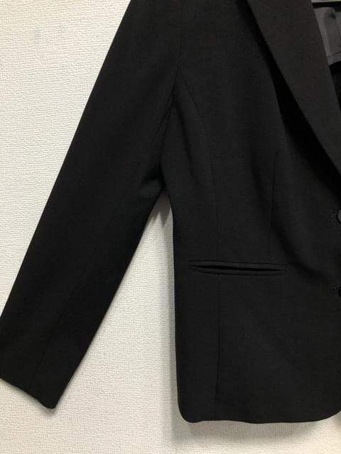 新品☆Lグラマーサイズ♪黒系無地ストレッチ洗えるパンツスーツ◯D358