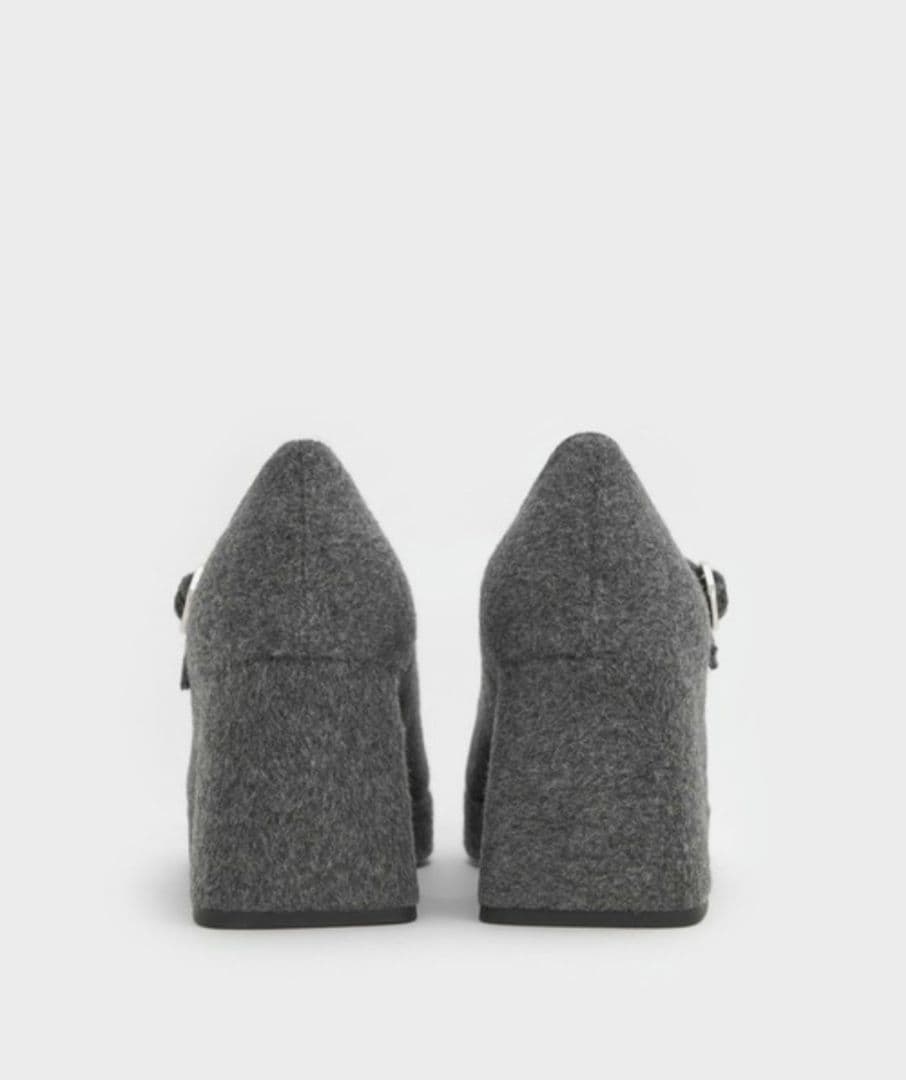 (新品未使用)CHARLES ＆KEITH プラットフォーム メリージェーン
