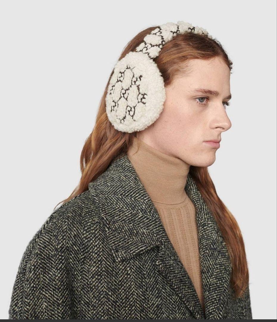 未使用品✨極美✨GUCCI 黒 ファー イヤーマフ GGロゴ