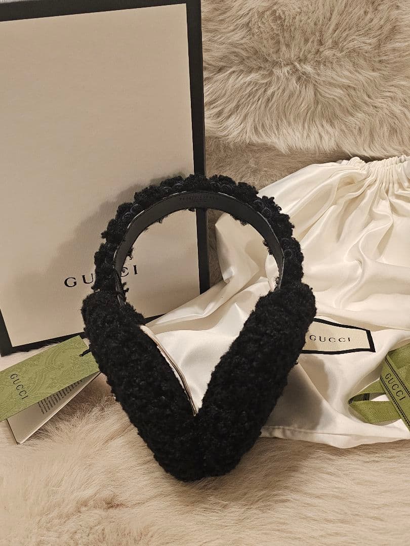 未使用品✨極美✨GUCCI 黒 ファー イヤーマフ GGロゴ