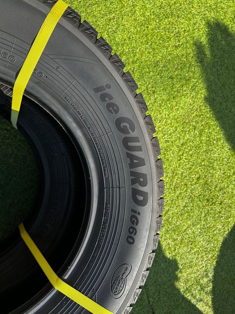 BRIDGESTONE & YOKOHAMA スタッドレスタイヤ 15インチ