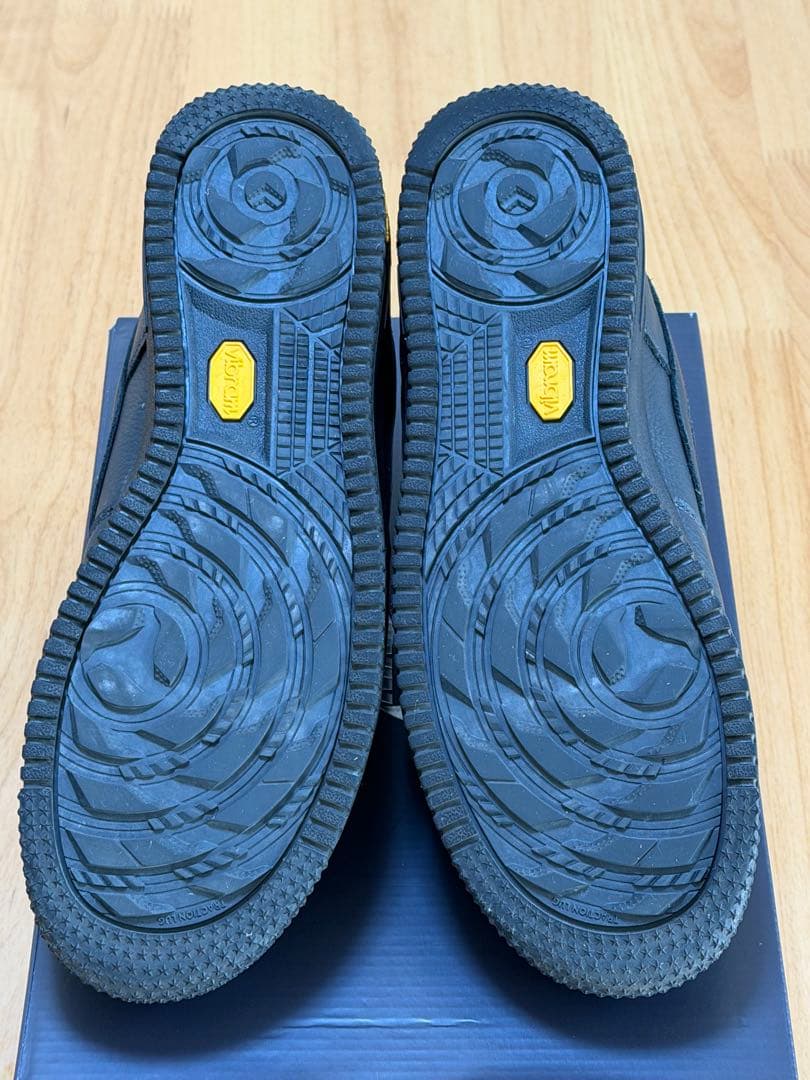 靴 NIKE AIR FORCE 1 GTX Vibram