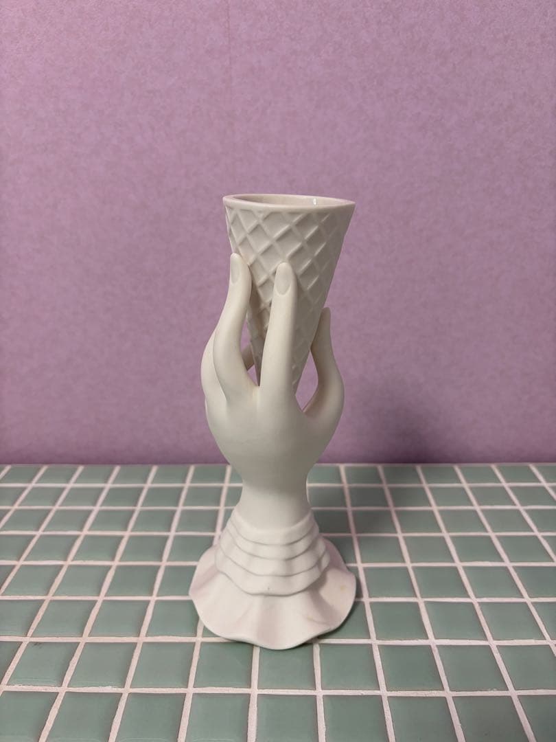 ジョナサン・アドラー 『I Scream・アイスクリーム』フラワーベース