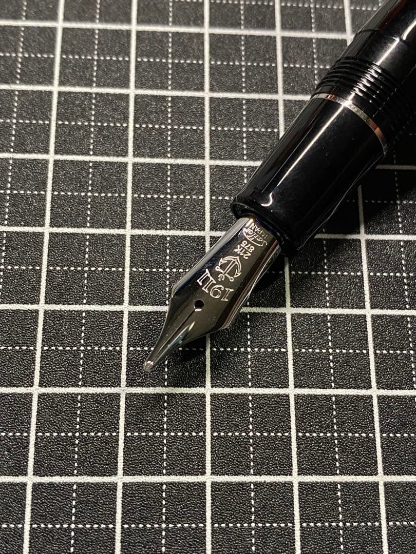 SAILOR 長刀研ぎ シルバートリム　万年筆　字幅NM