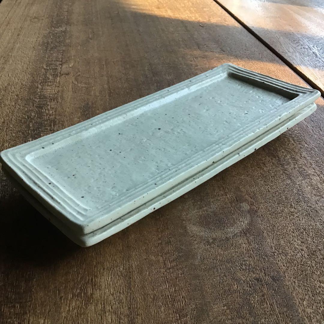 サクラ草です。新品美濃焼　コバルトリム長皿　焼き物皿ペア2枚セット他