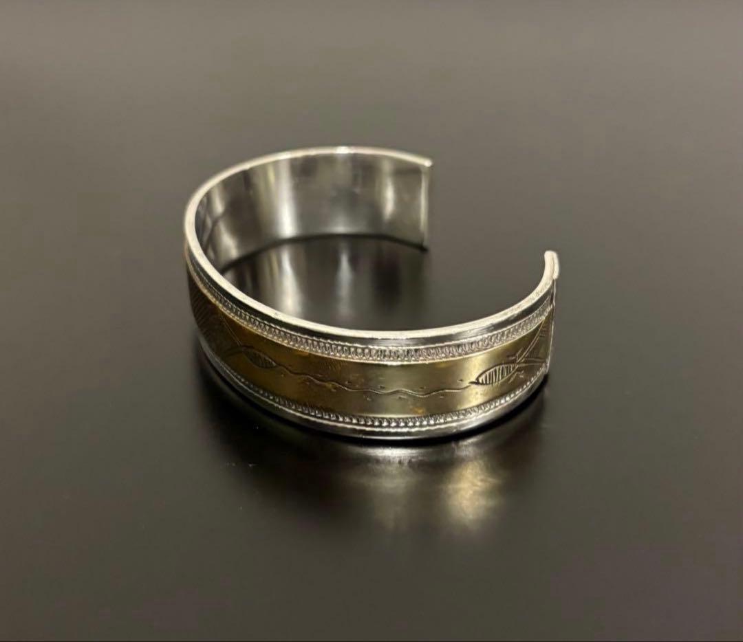 トゥアレグ シルバー　バングル