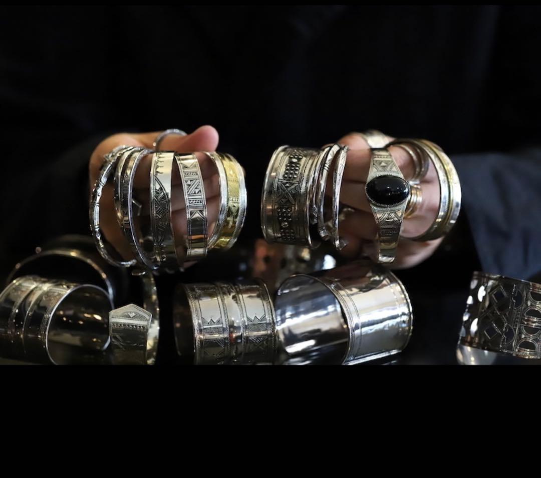 トゥアレグ シルバー　バングル