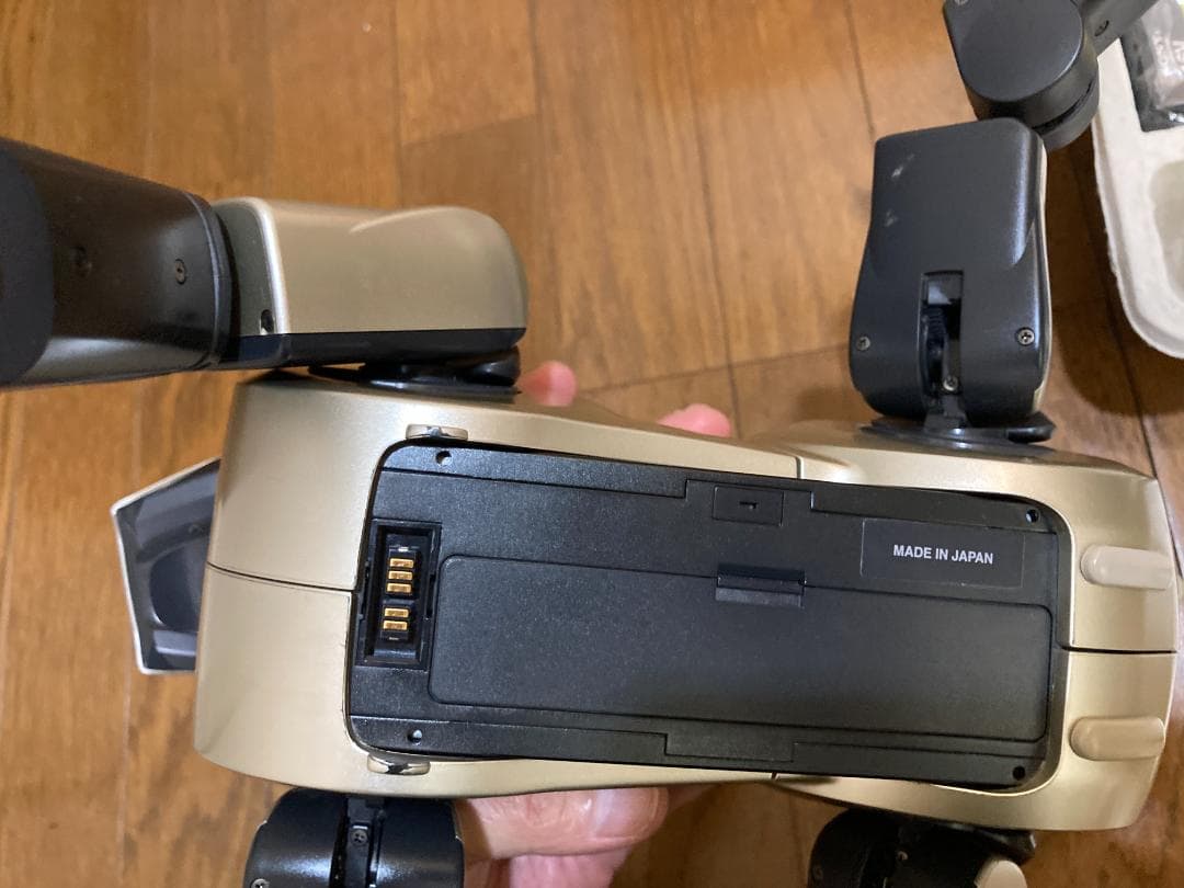 美品　SONY AIBOアイボ　ERS-210 ゴールド　動作品本体と付属品！