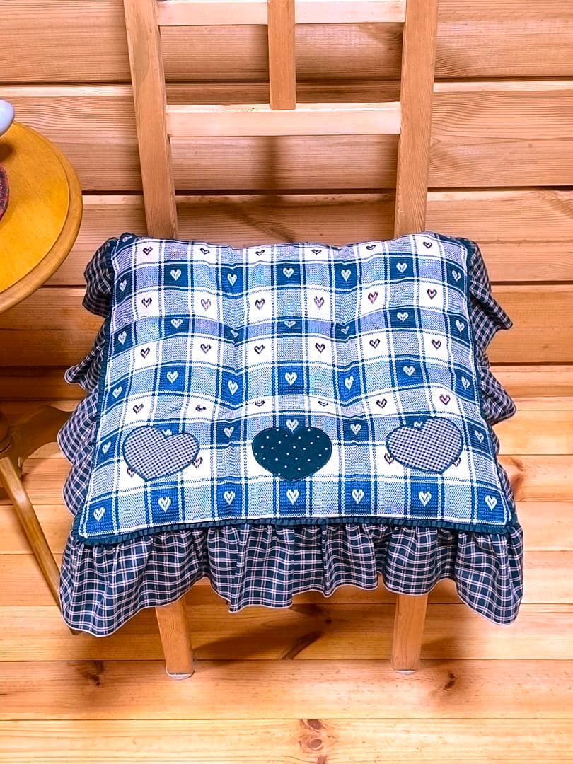 ⭐️アメリカンカントリー雑貨❤ハート❤いっぱいフリフリチェアパッド♡45cm角♡