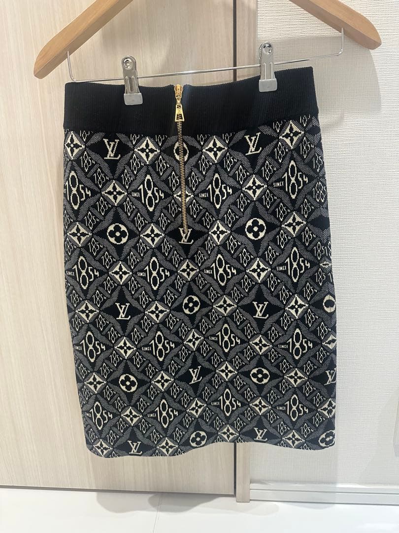 ルイヴィトン LOUIS VUITTON SINCE1854 スカート