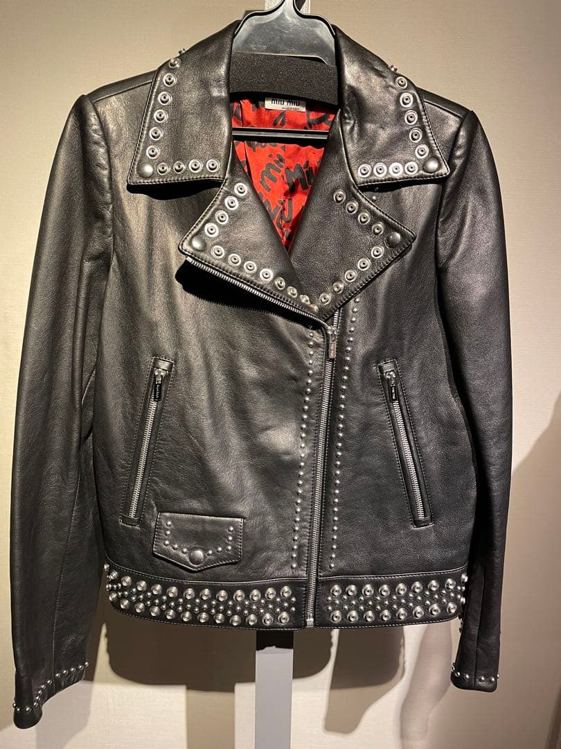 miumiu定価72万円スタッズライダースジャケット
