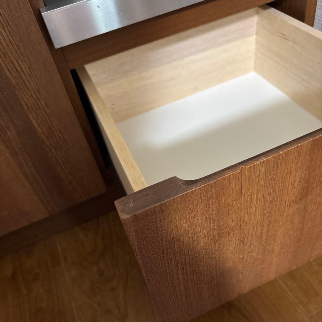 unico キッチンカウンター ウニコ　食器棚 ステンレス