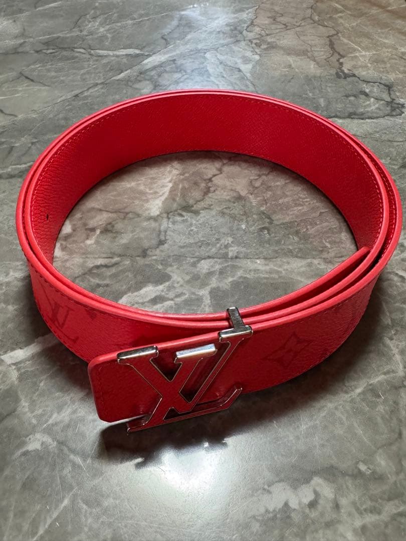 LOUIS VUITTON レザー ベルト レッド