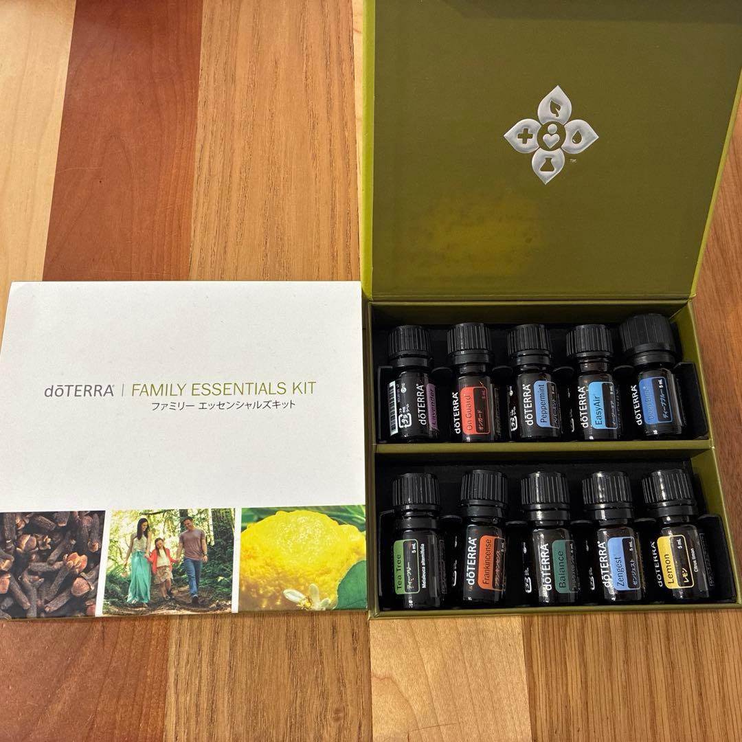 ドテラ　doTERA ファミリーエッセンシャルズキット