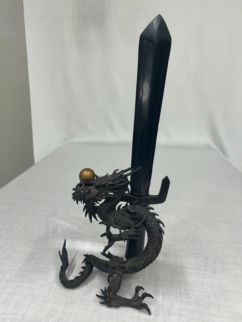 龍　オブジェ　剣　龍彫刻　刻印　骨董　銅　ブロンズ