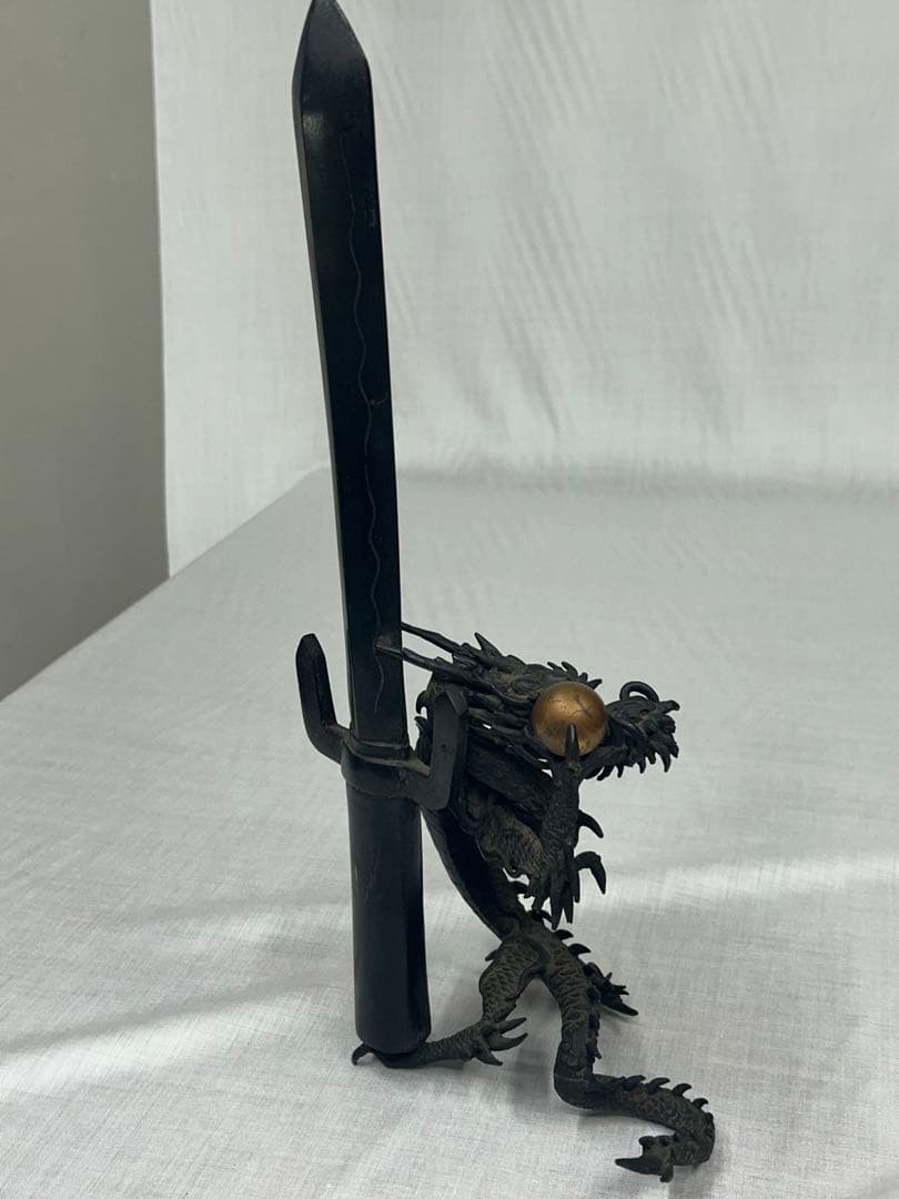 龍　オブジェ　剣　龍彫刻　刻印　骨董　銅　ブロンズ