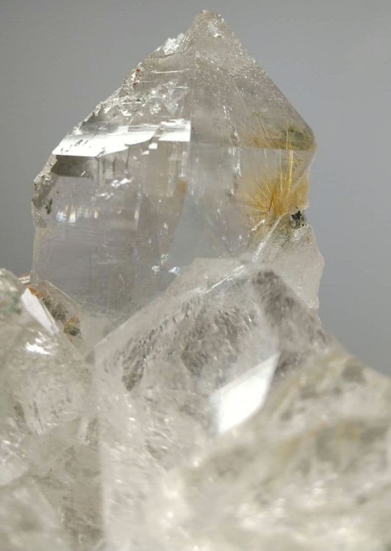 超希少　ゴールドルチル　クローライト入り　マニハール産　水晶クラスター　原石