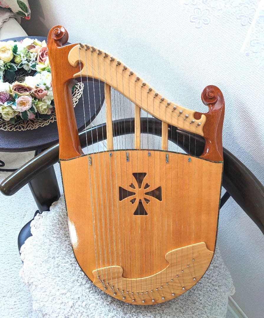美品✤木製ハープ ✤エンジェルスハープ✤ミニハープ✤ライアーハープ✤竪琴✤ハープ