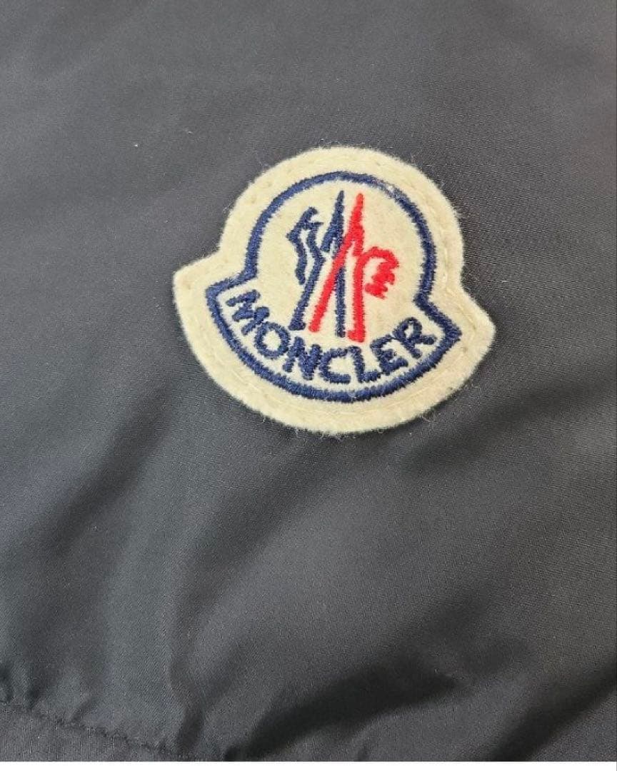 【美品】1/18迄の出品です　MONCLER LENAR 0 ブラックダウン