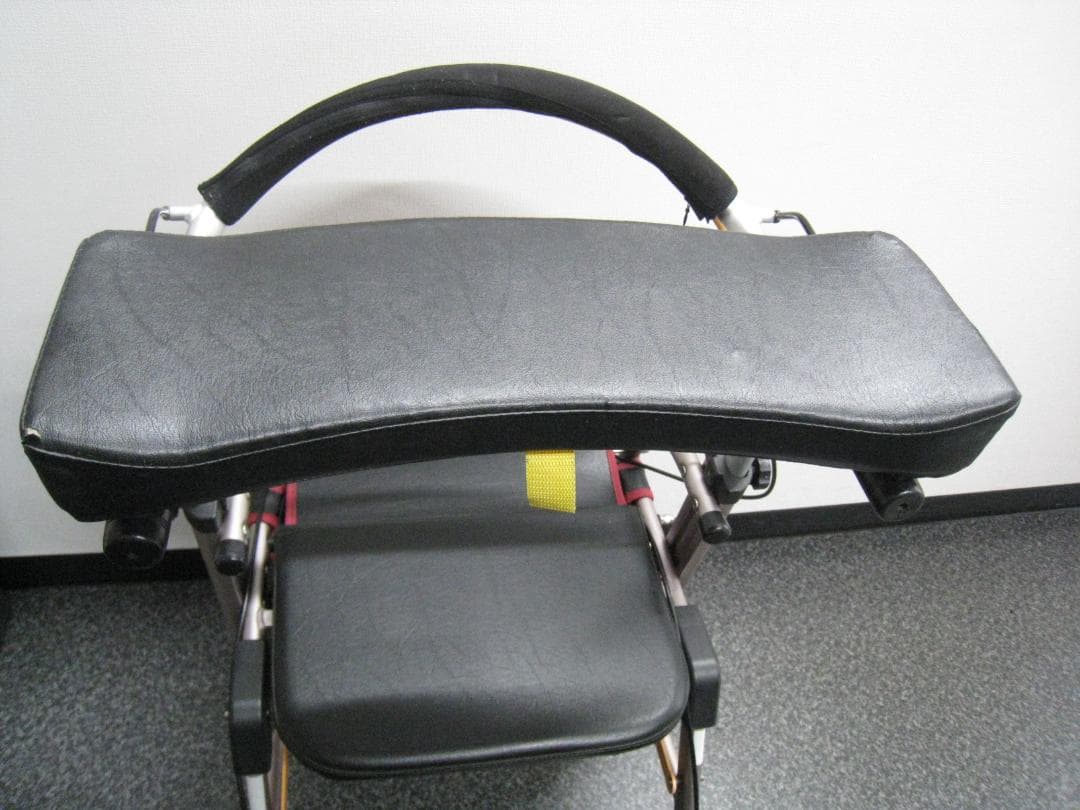 【送料無料】ナブテスコ 前腕支持型歩行車 REHAMO コンパル抑速ブレーキ