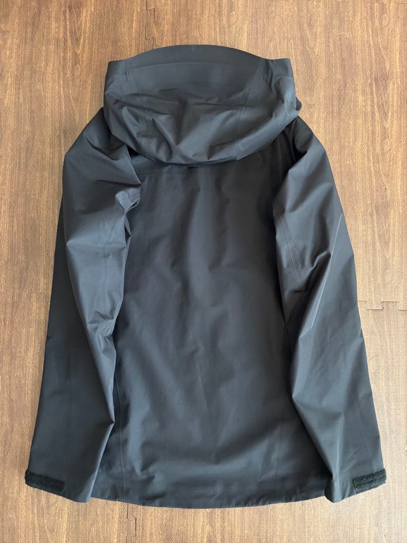 ジャケット・アウター ARC'TERYX BETA LT jacket black XS