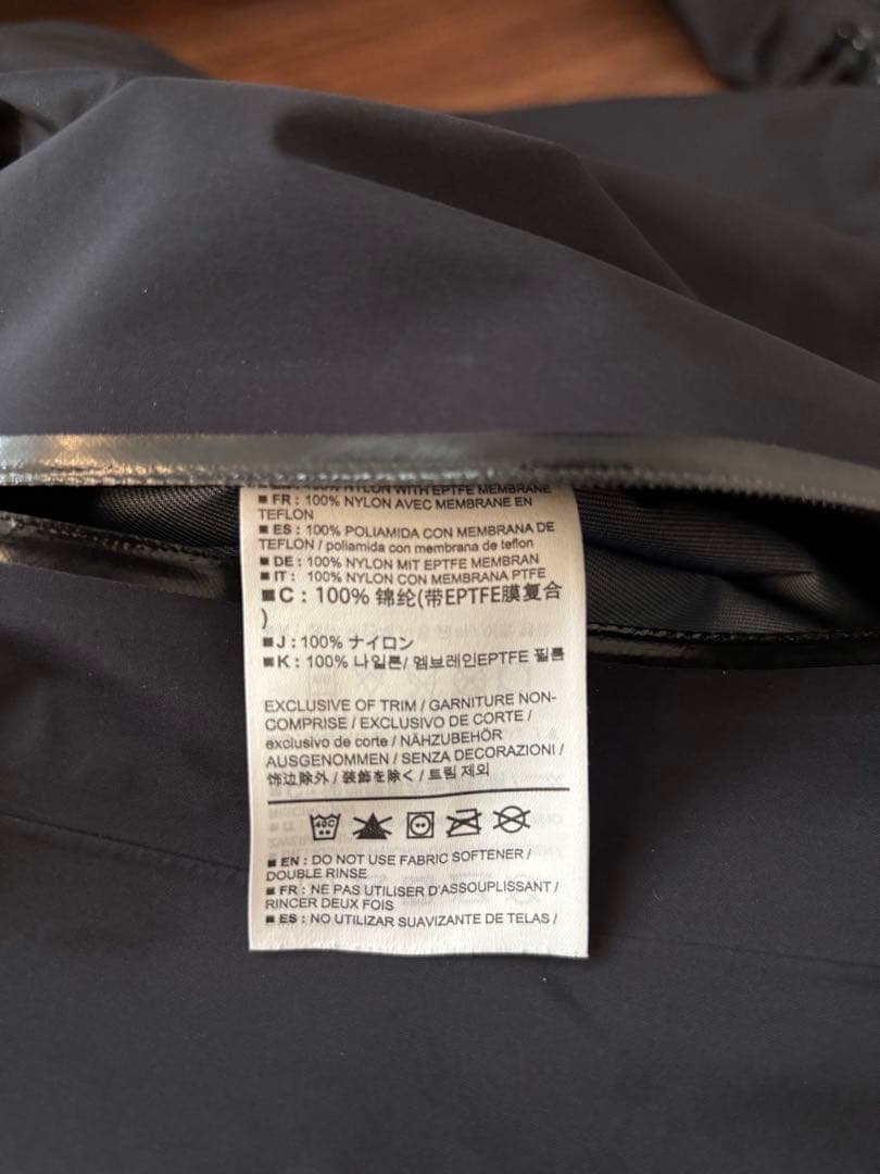 ジャケット・アウター ARC'TERYX BETA LT jacket black XS