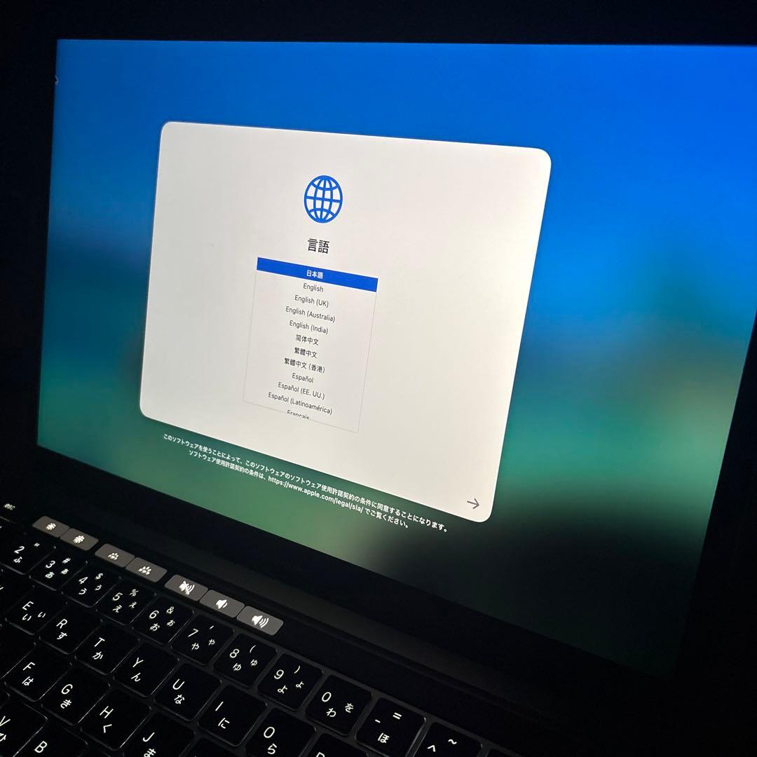 Apple MacBook Pro M2 2022 13インチ　8GB