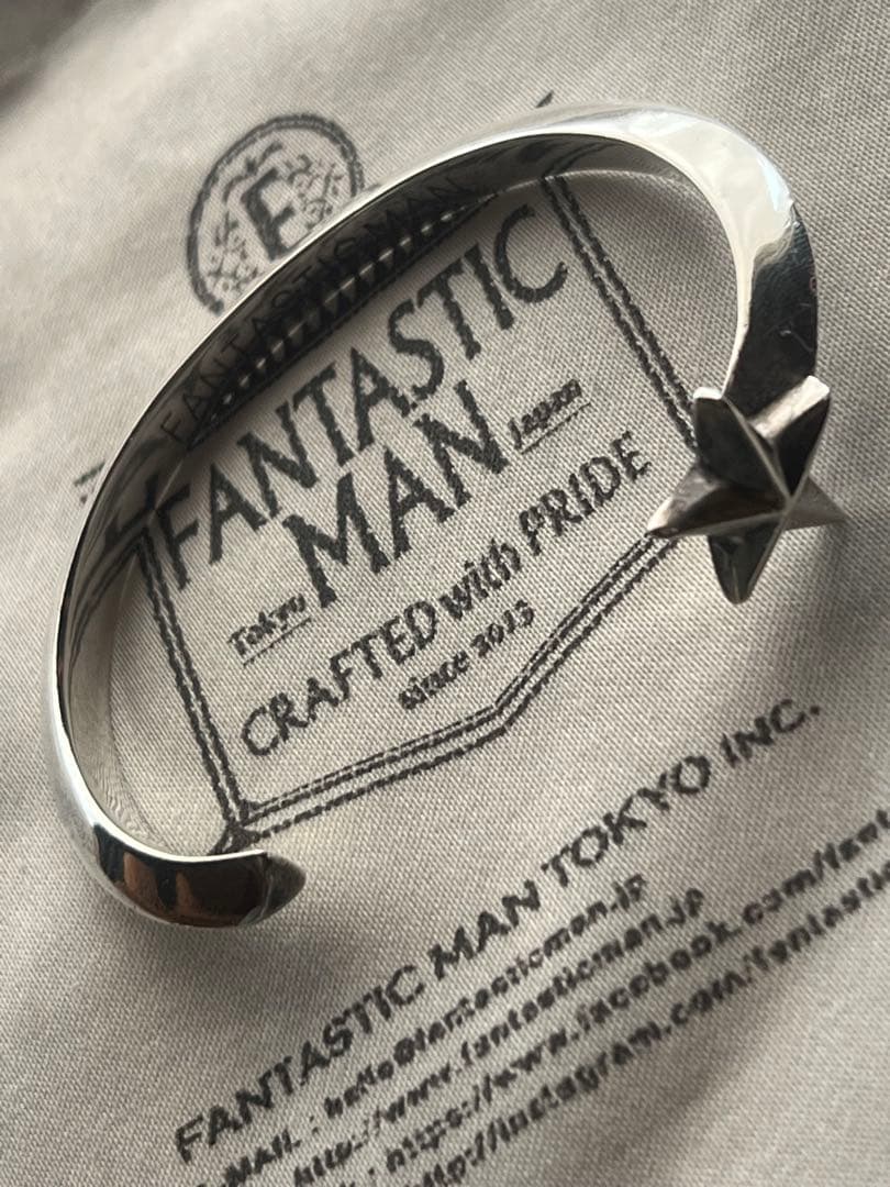 ファンタスティックマン　FANTASTIC MAN バングル
