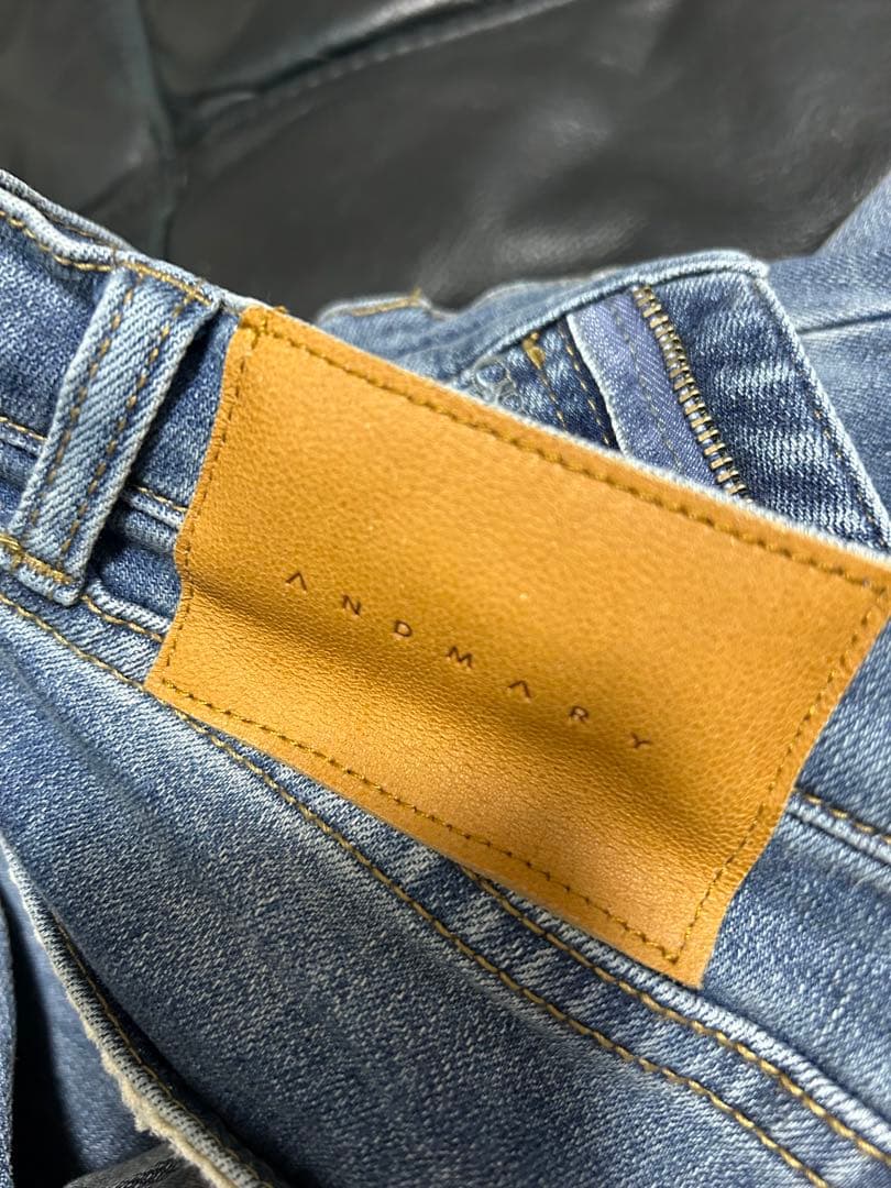 美品 ANDMARY Lacey ribbon heart hip denim