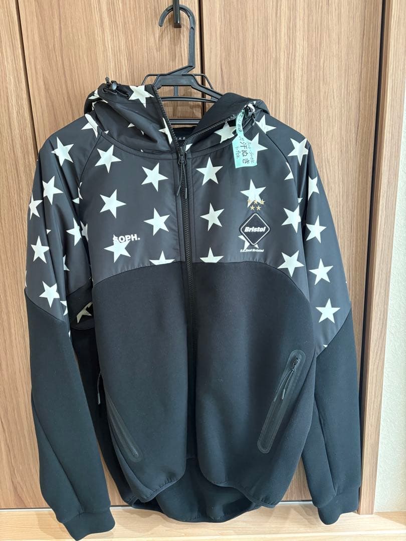Bristol 星柄 フード付きパーカー ソフ