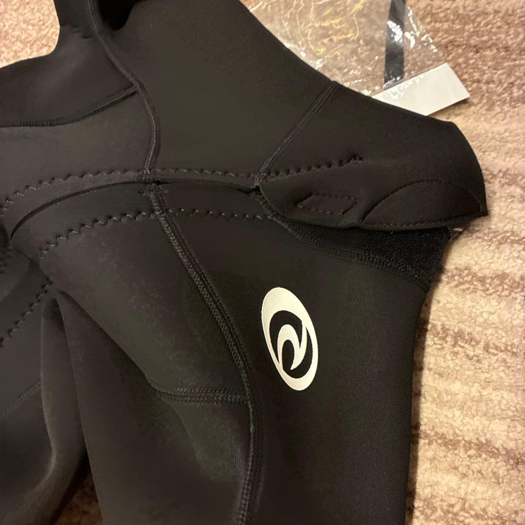 リップカールウエットスーツ　レディース