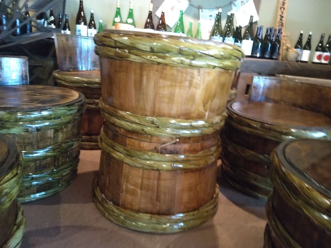 酒樽　インテリアテーブル　塗装あり　高さ68cm