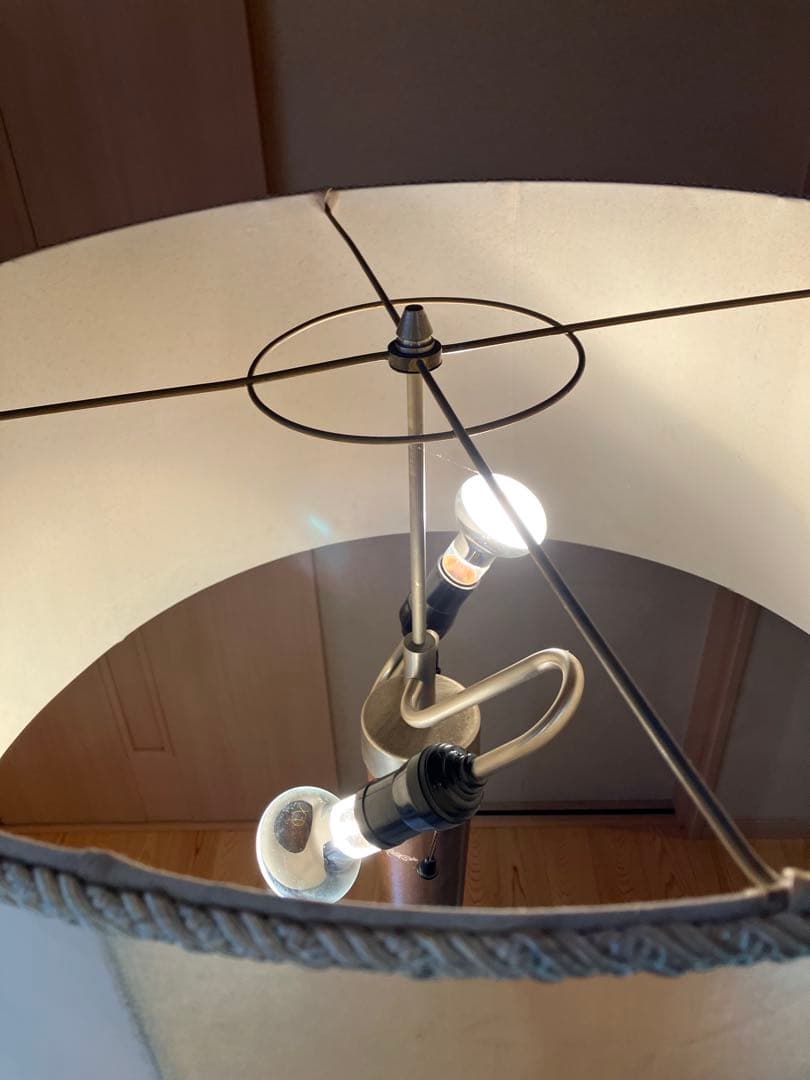 国産ビンテージ　フロアランプ　ミッドセンチュリー　ウッド　洋館　アンティーク