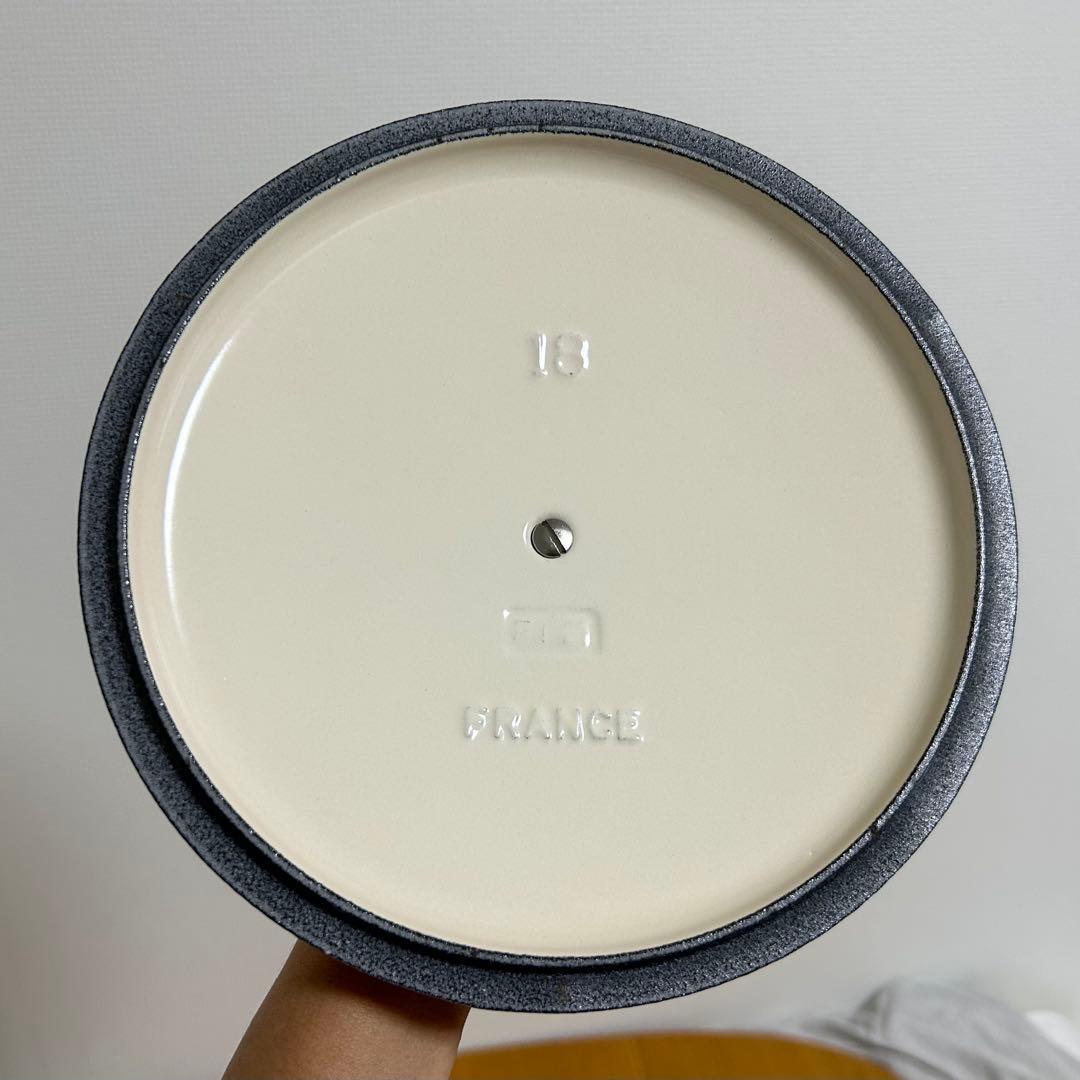 【美品】ル・クルーゼ(Le Creuse)☆鍋☆ココットロンド☆ナチュラルピンク