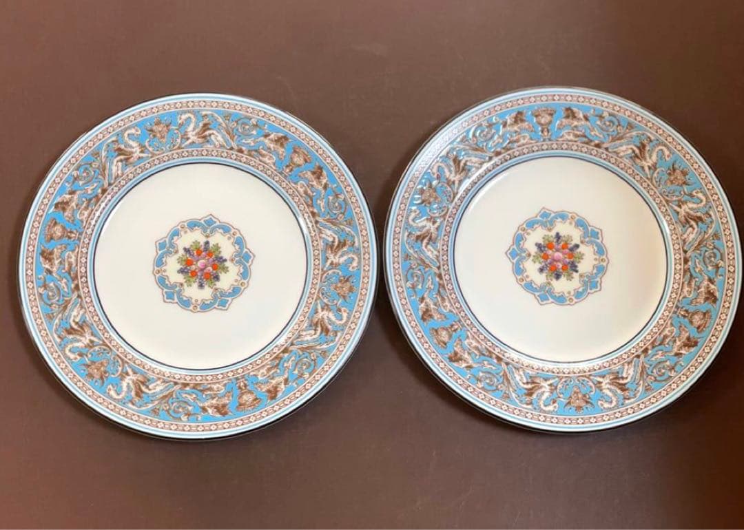 ウェッジウッドフロレンティーンターコイズプレート4枚17.5cm黒壺未使用近美品