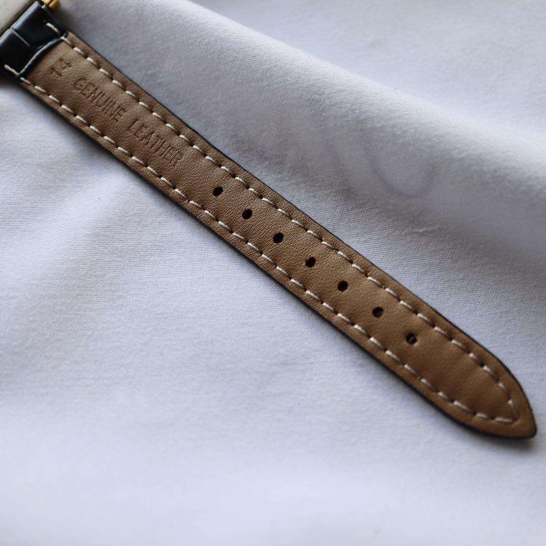 Yves Saint Laurent スクエア レディース腕時計 1384