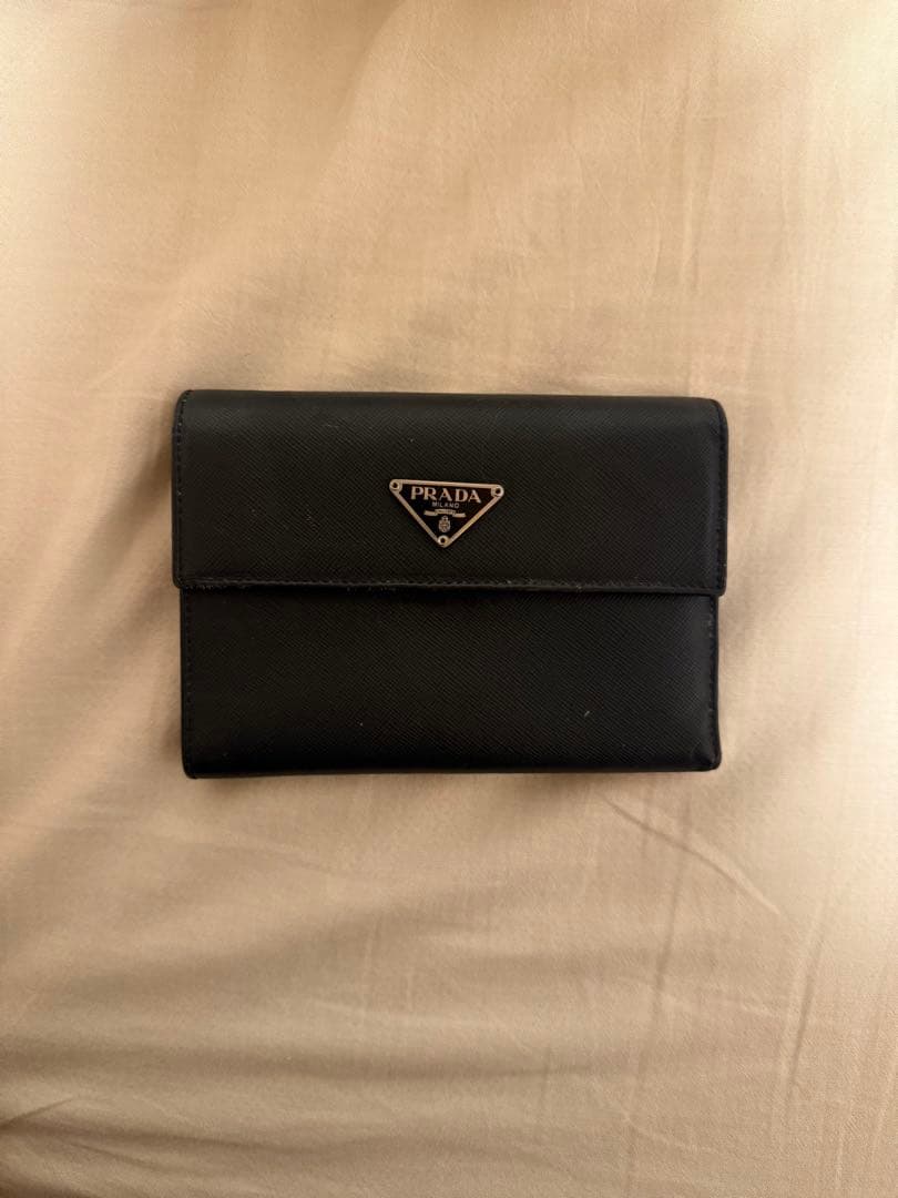 【値下げ交渉ご相談ください】PRADA ブラック 三つ折り財布