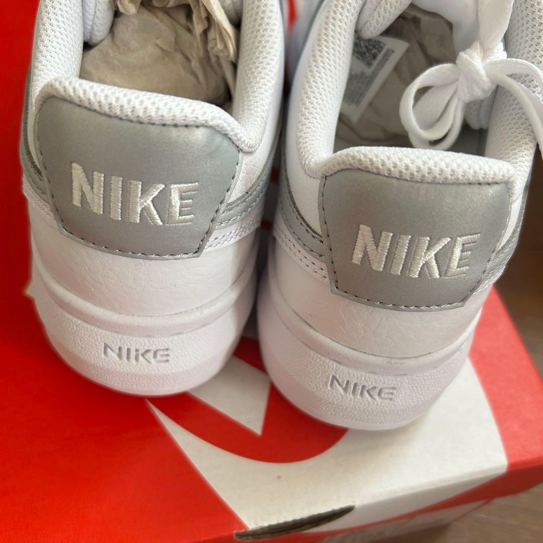 ナイキ スニーカー レディース ホワイト 白 厚底 NIKE 24cm