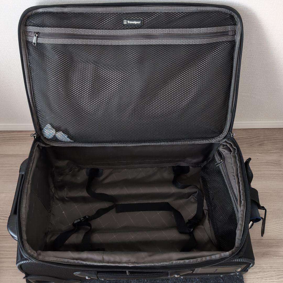 お*も様 【希少】 Travelpro FlightCrew5 22\" Pilo