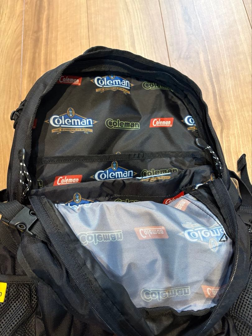 か*ず様 Coleman ウォーカー 20th ブラックリュック コールマン20