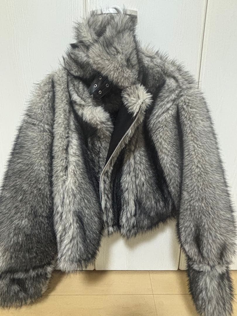 EVRIS リバーシブルフェイクファーブルゾン