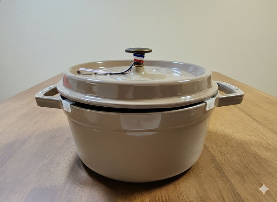 【新品未使用】staub ストウブ ココットラウンド 22cm リネン